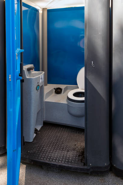 Best Porta potty delivery and setup  in Monmouth, OR
